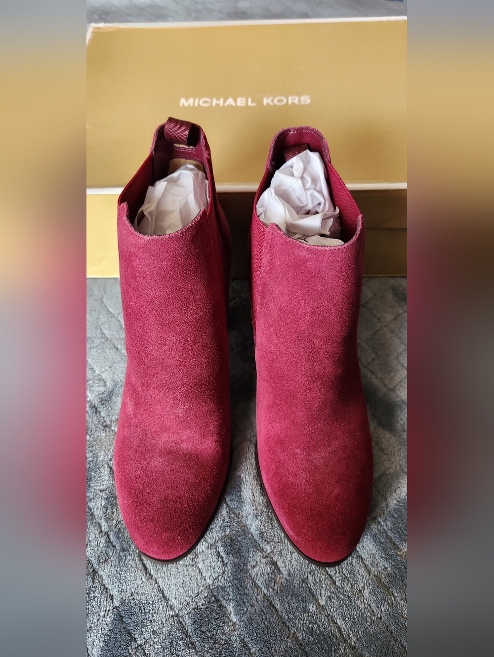 NEW. Michael Kors Burgundy Suede Ankle Booties. Size 9 Medium. NIB.